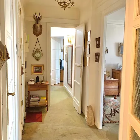 Prestigious Parisian Vintage Lejlighed *